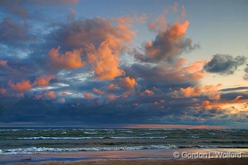 Sunset Clouds_23982.jpg - Clouds over Lake Erie just before sunset. Photographed from Canada's south coast at Sherkston Shores, Ontario.